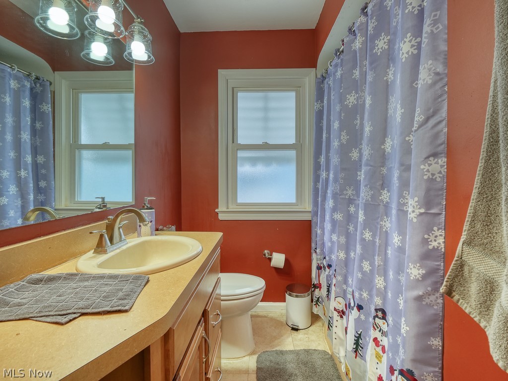 6265 Holburn Road Parma, OH 44129 - Photo 7 of 13