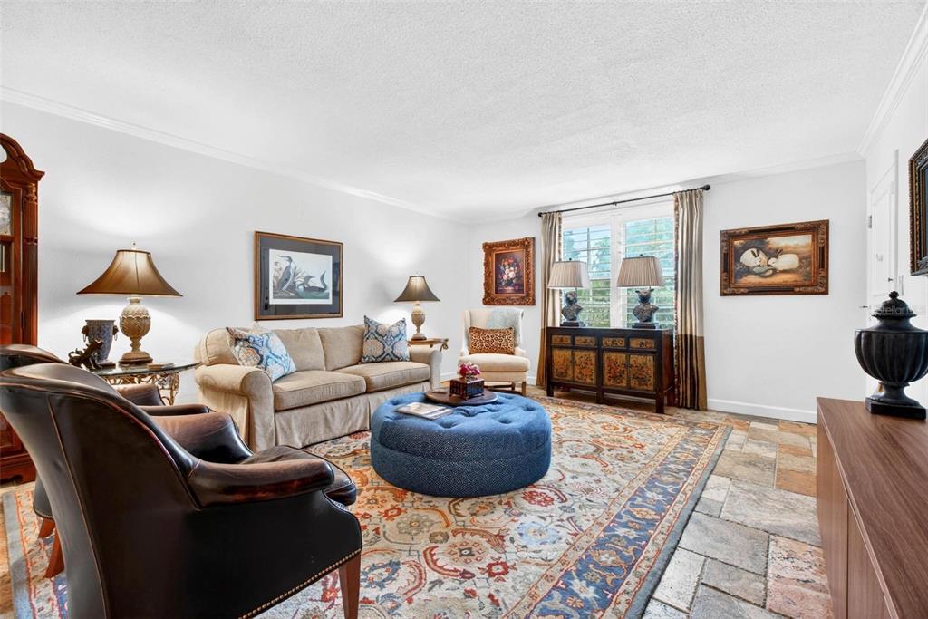 1065 Eden Isle Boulevard Northeast, Unit 2 St. Petersburg, FL 33704 - Photo 5 of 31