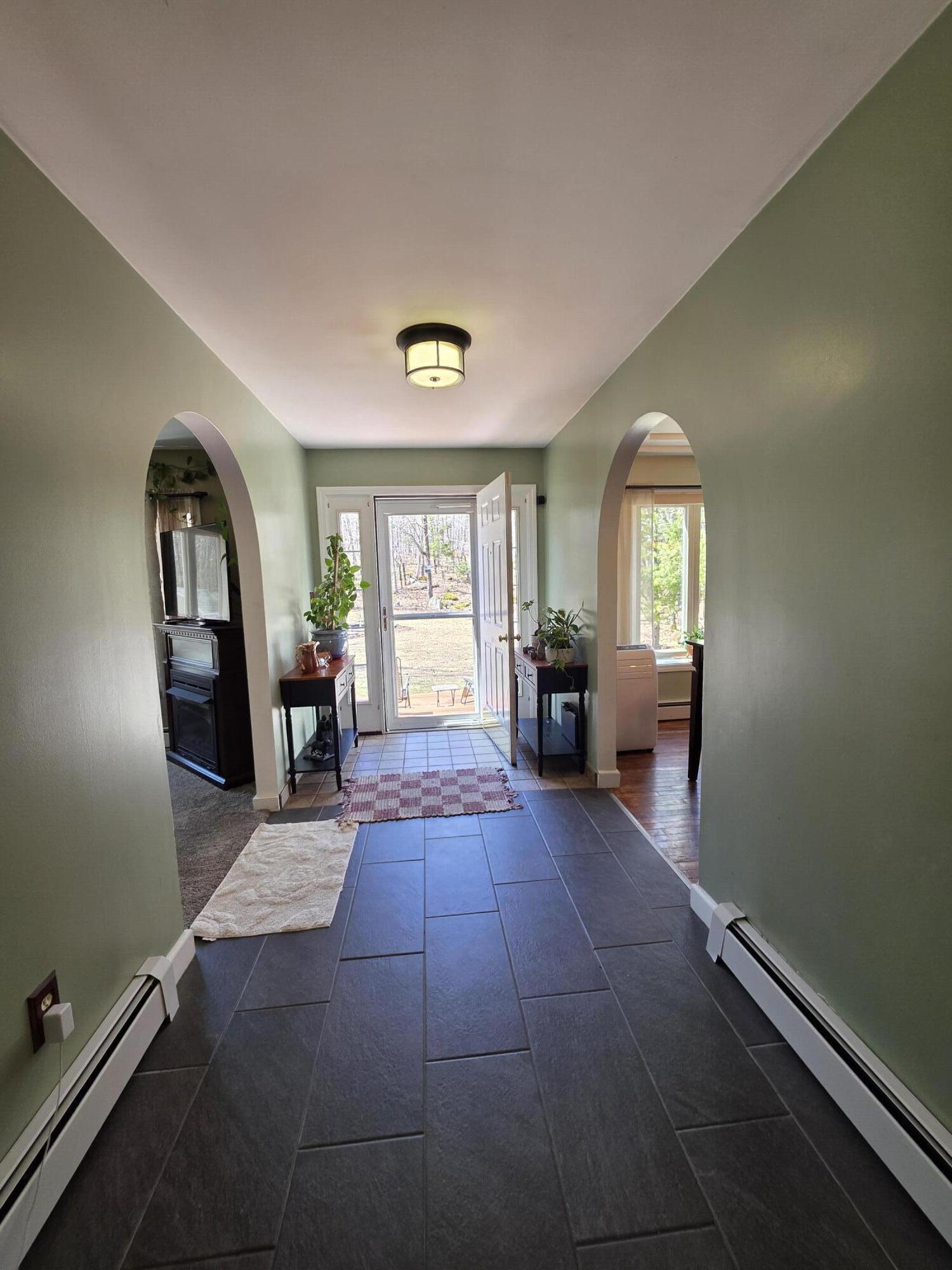 140 Bog Road Northport, ME 04849 - Photo 8 of 53 1000029388