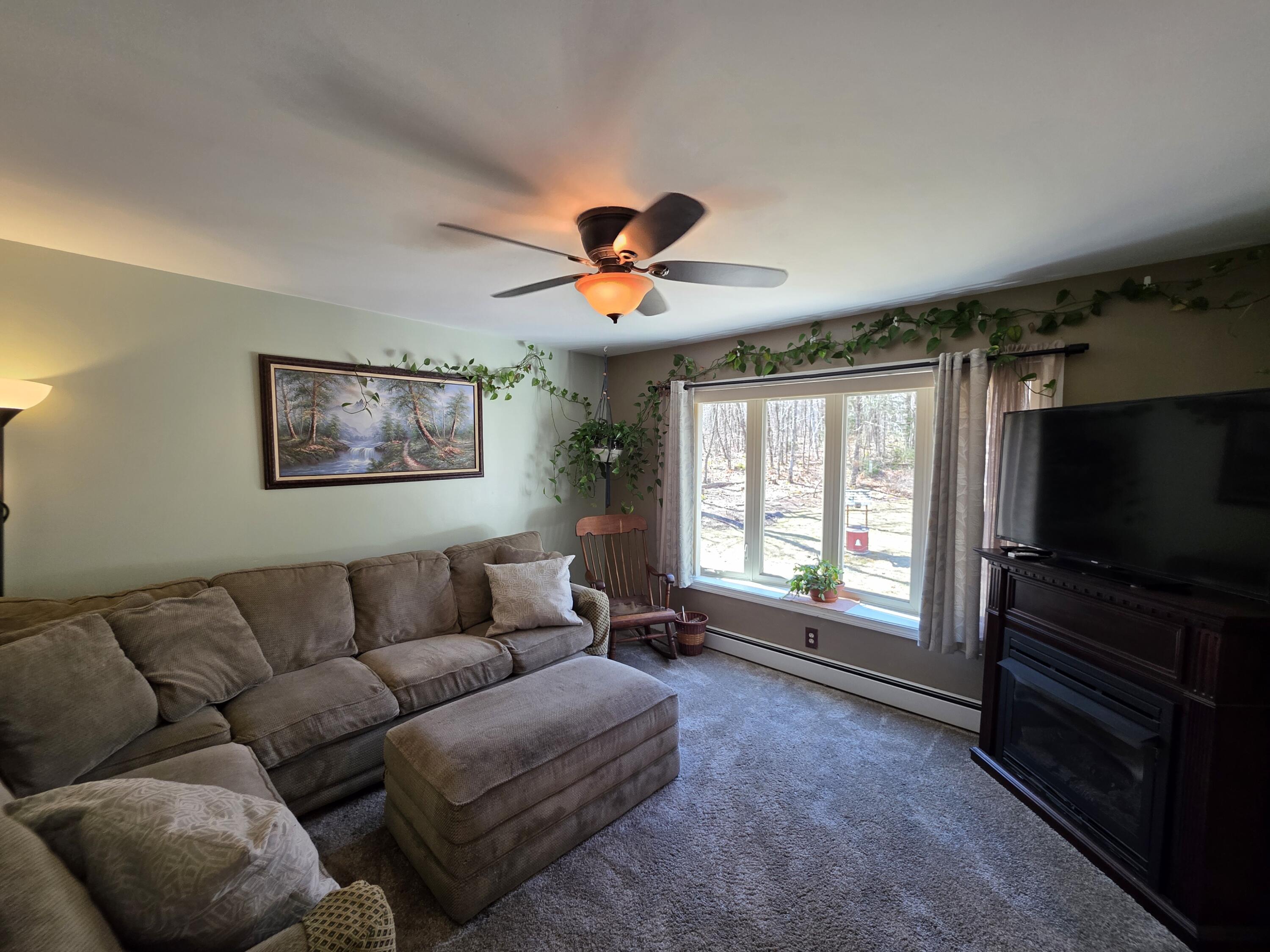 140 Bog Road Northport, ME 04849 - Photo 9 of 53 1000029372