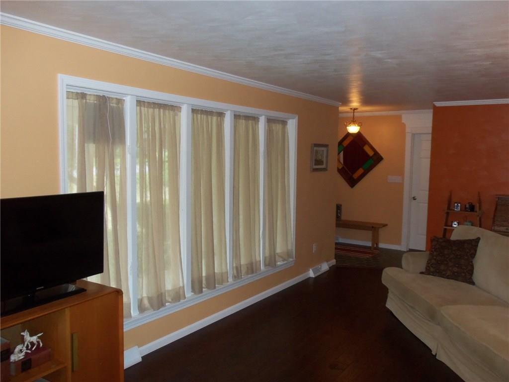 30 Hazen Road Sharpsville, PA 16150 - Photo 4 of 19 Gallery Image 4
