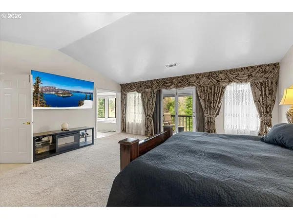 $699,000 | 113 Walnut Drive, Rogue River, OR 97537