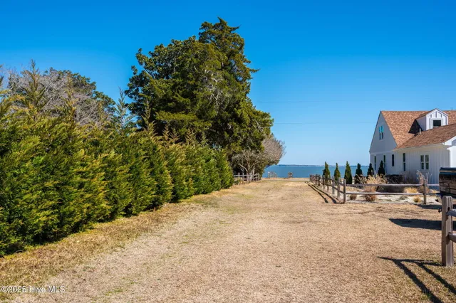 $1,100,000 | 292 Narrow Shore Road, Aydlett, NC 27916