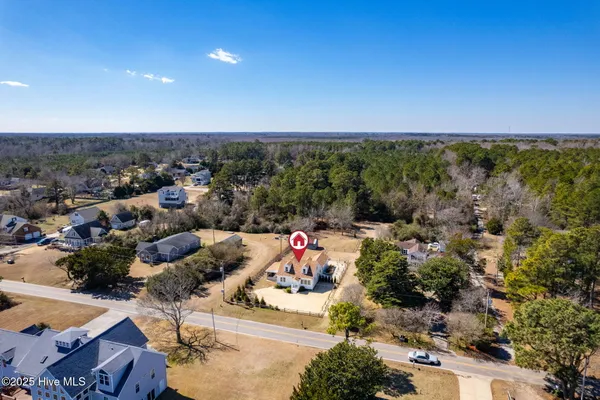 $1,100,000 | 292 Narrow Shore Road, Aydlett, NC 27916