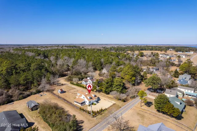 $1,100,000 | 292 Narrow Shore Road, Aydlett, NC 27916