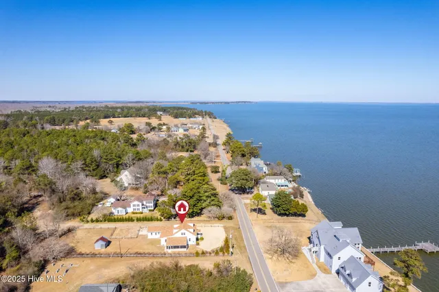 $1,100,000 | 292 Narrow Shore Road, Aydlett, NC 27916