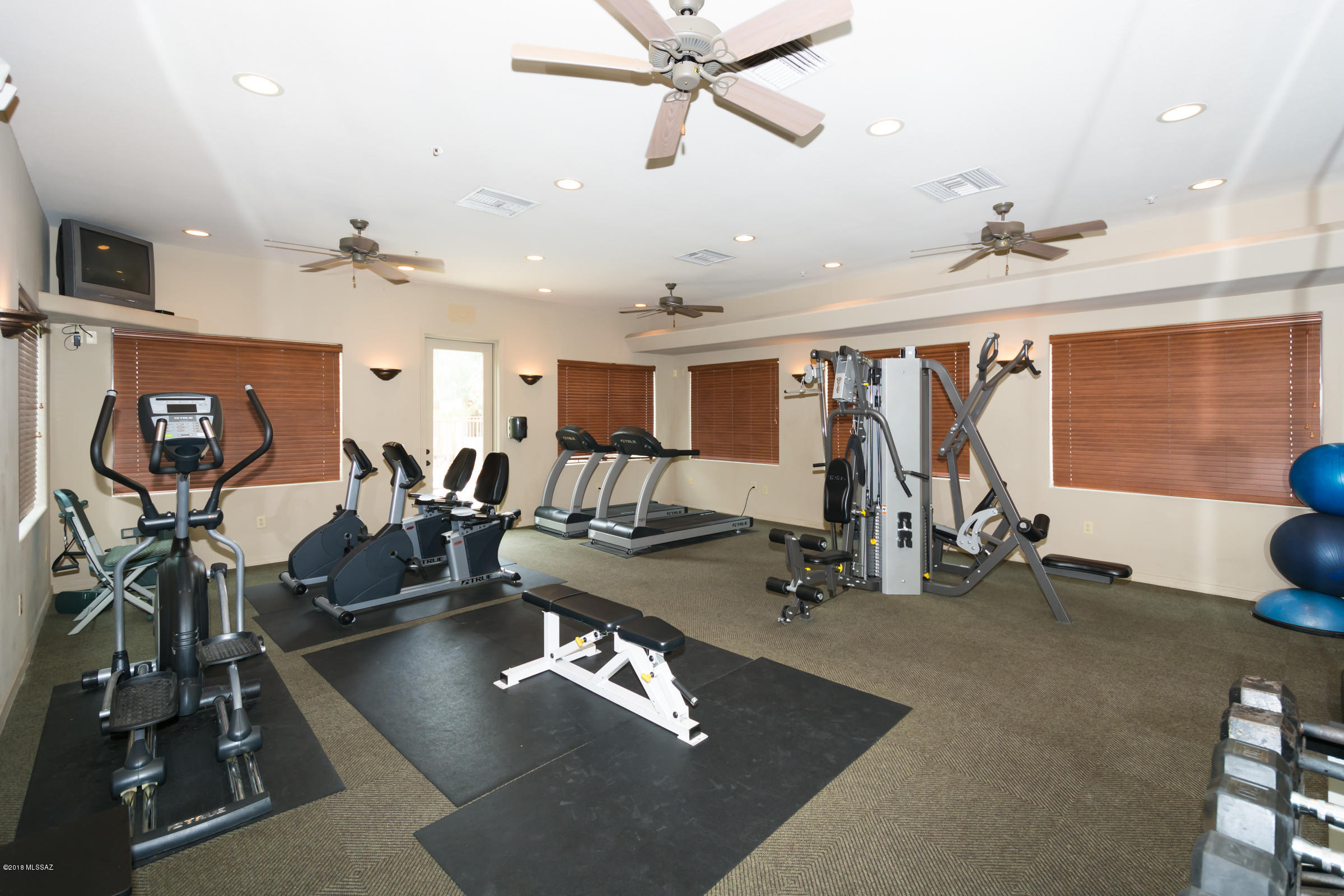 2550 East River Road, Unit 20106 Tucson, AZ 85718 - Photo 32 of 35