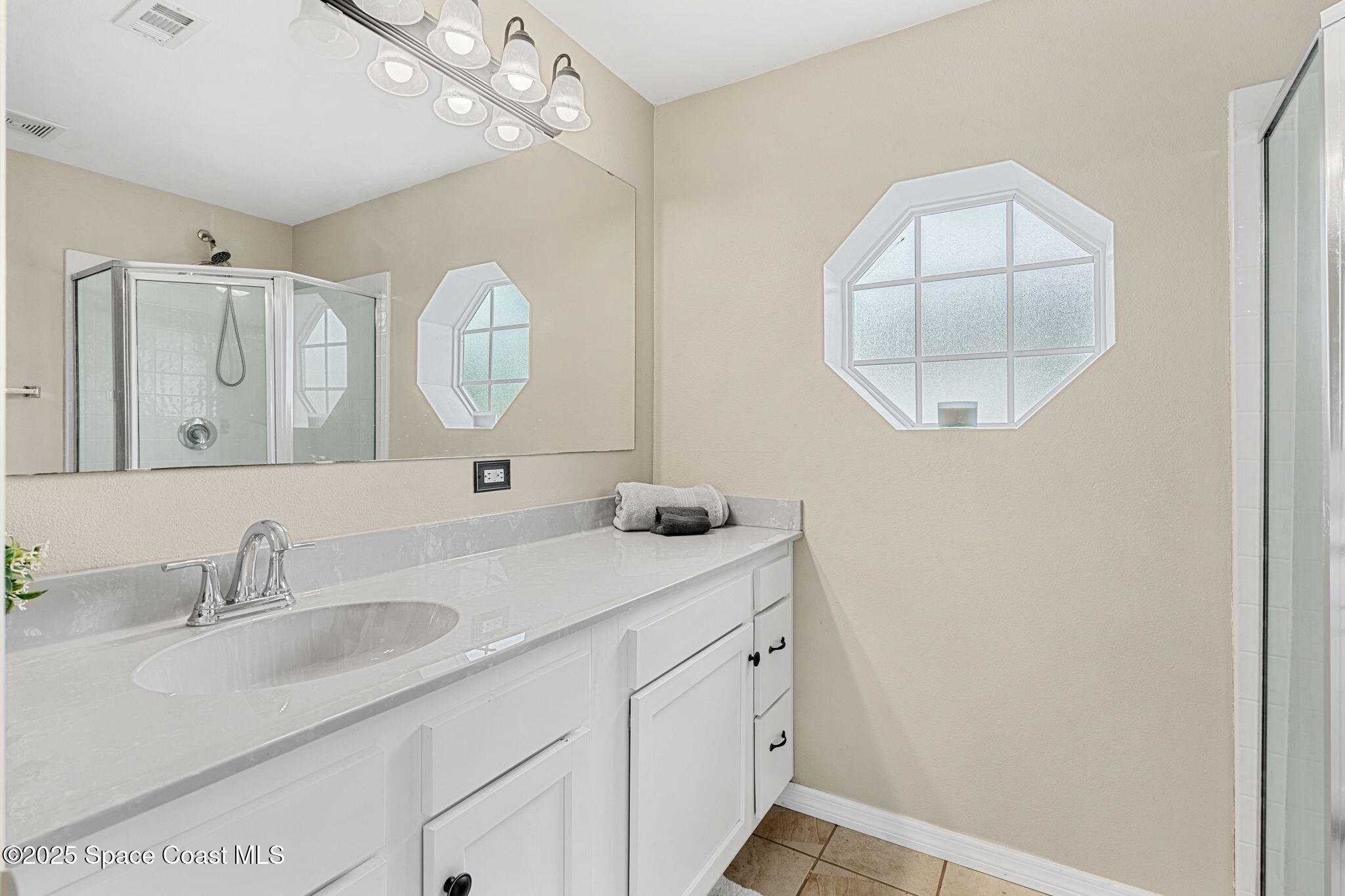 1518 Reed Street Northwest Palm Bay, FL 32907 - Photo 13 of 27 15-web-or-mls-DSC00052-HDR