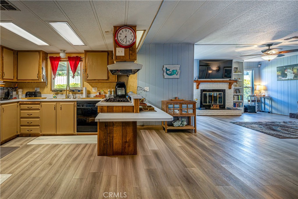 33441 Windmill Road Wildomar, CA 92595 - Photo 11 of 41 Kitchen