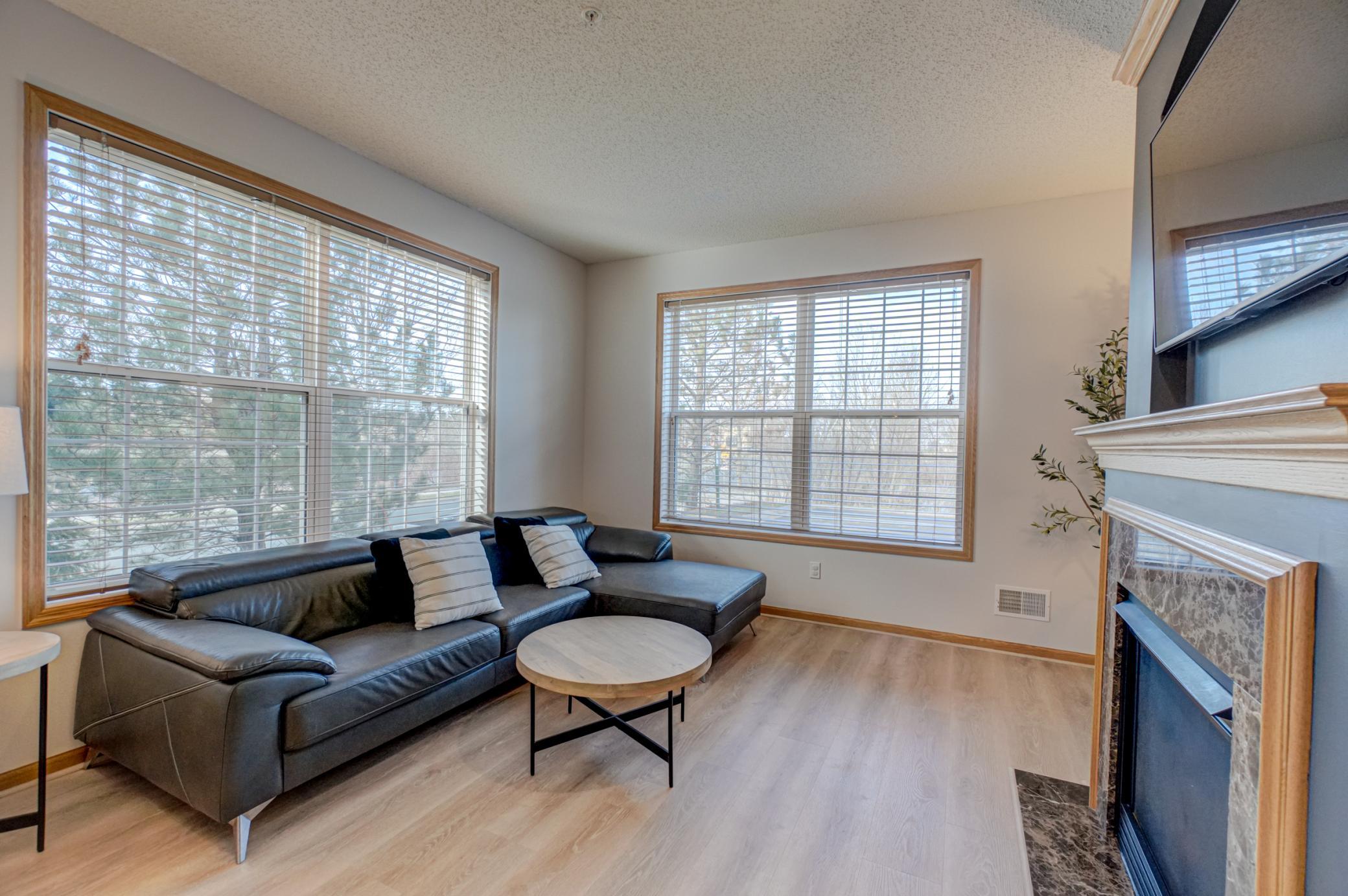 4470 Rosemary Way, Unit 2 Hugo, MN 55038 - Photo 4 of 25