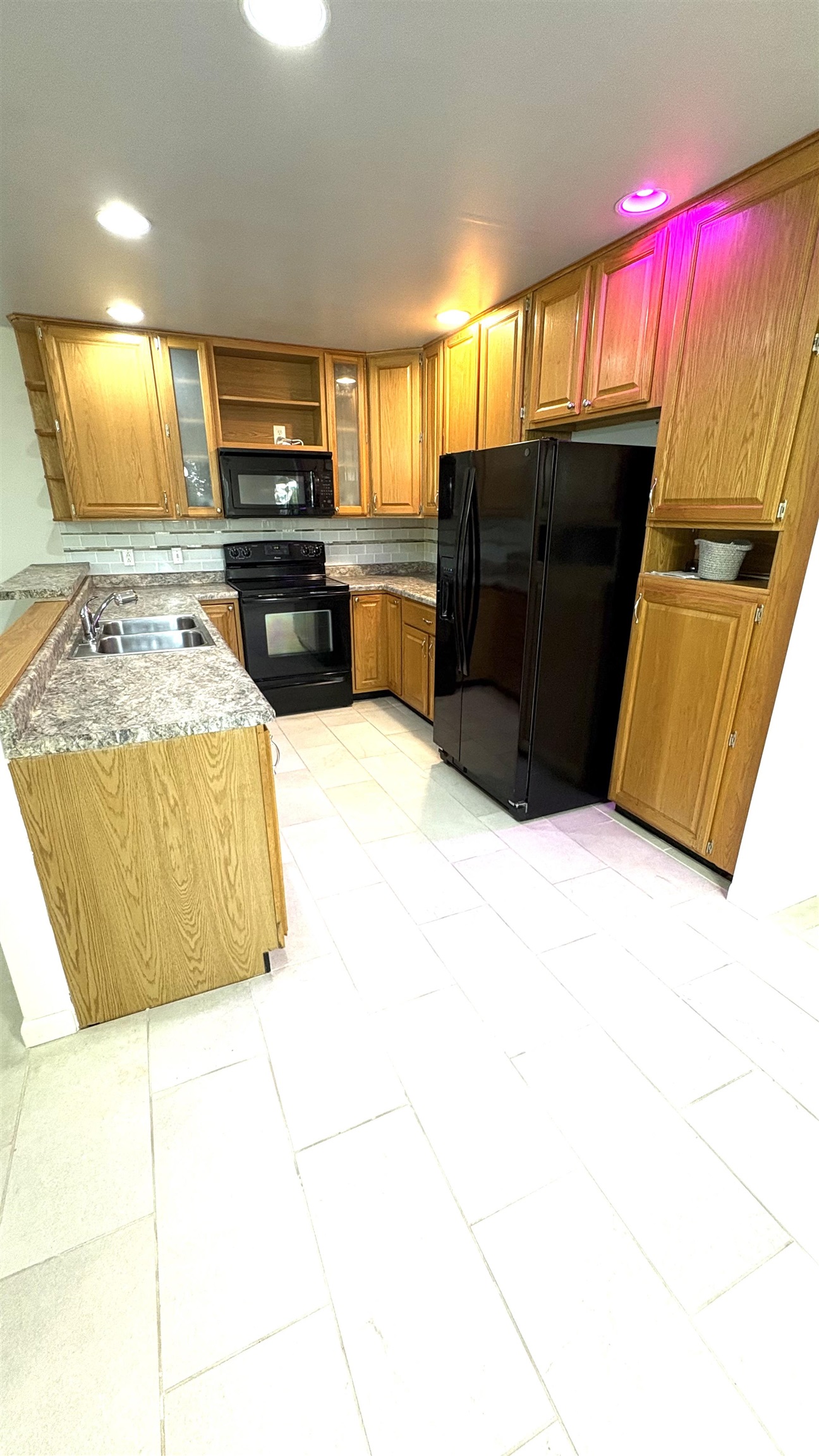 529 Kings Lynn Road Stoughton, WI 53589 - Photo 15 of 36 Gallery Image 15