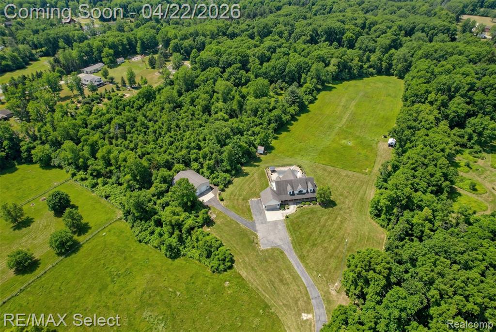 6451 Elms Road Flushing, MI 48433 - Photo 8 of 52