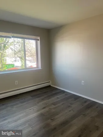 $1,825 | 2330 Glendale Terrace, Unit C2, Alexandria, VA 22303