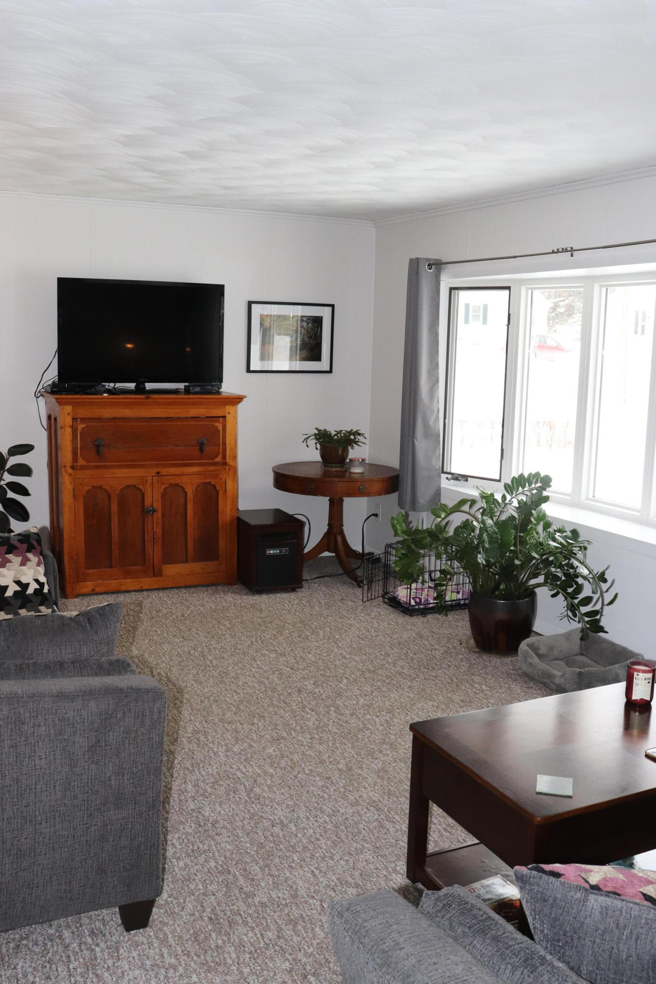 2 Gilbert Street Waterville, ME 04901 - Photo 13 of 30 13 Living room