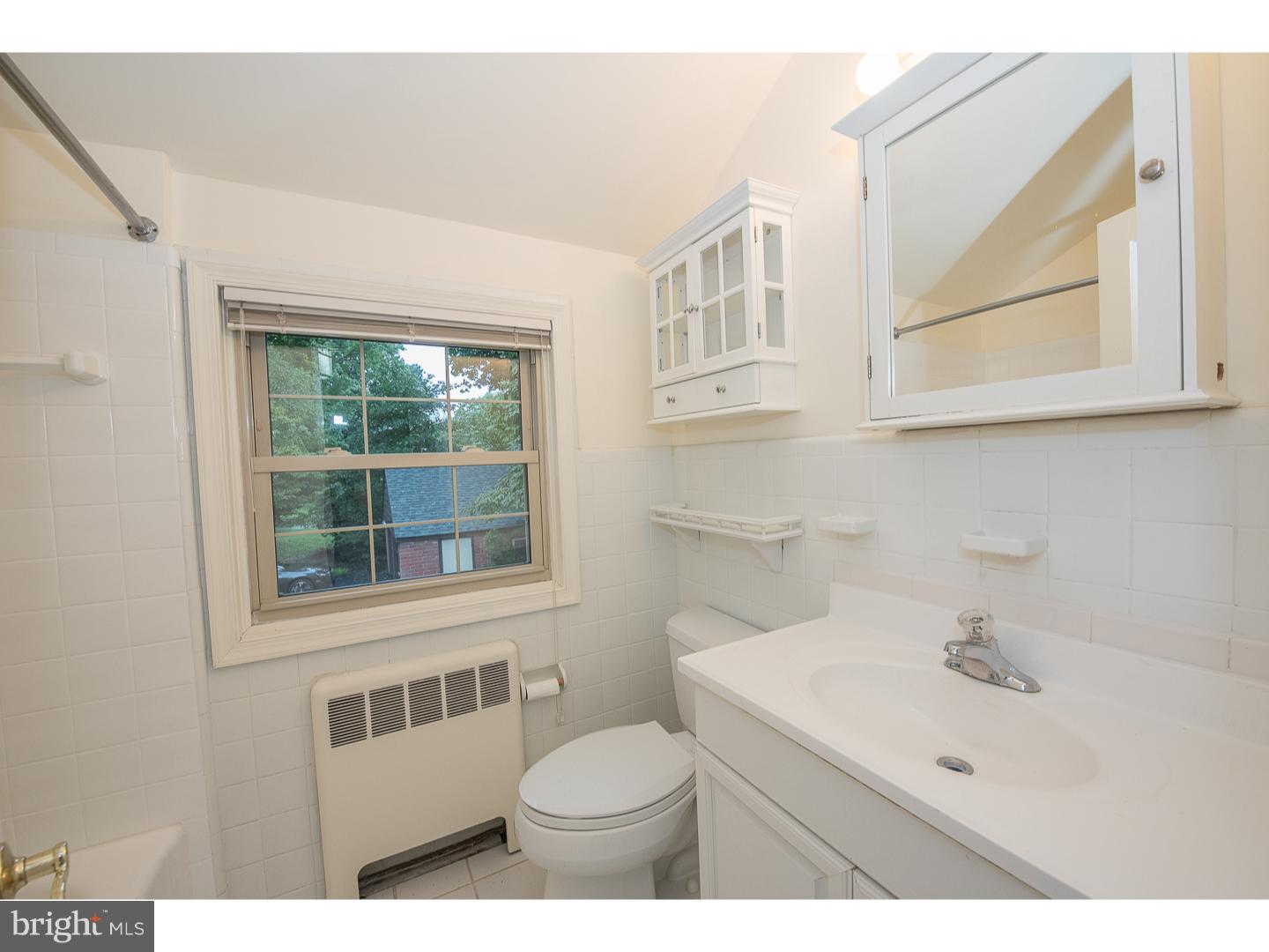 301 Farnum Road Media, PA 19063 - Photo 20 of 21 Bathroom