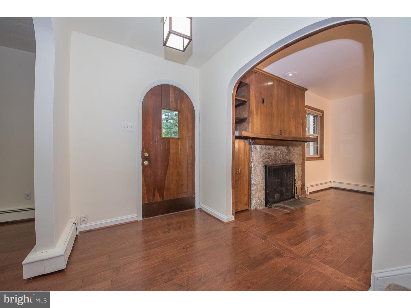 301 Farnum Road Media, PA 19063 - Photo 7 of 21 Foyer