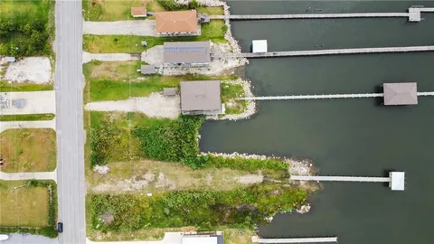 $60,000 | 25735 Chef Menteur Highway, New Orleans, LA 70129