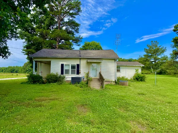 $115,000 | 560 State Line Road, Loretto, TN 38469