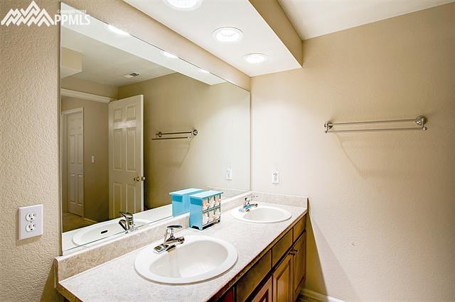 8643 Del Rio Road Peyton, CO 80831 - Photo 26 of 35 Large 5 piece basement bathroom.