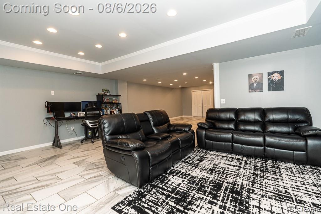 4176 Oak Arbor Court Rochester, MI 48306 - Photo 33 of 44 4176 Oak Arbor_MLS-035.jpg