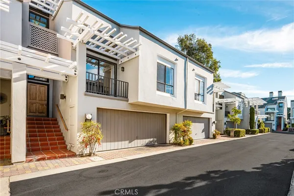 $1,650,000 | 30 Waterway, Unit 43, Irvine, CA 92614