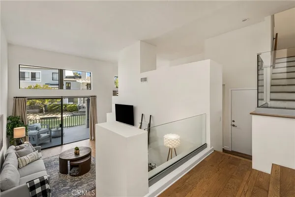 $1,650,000 | 30 Waterway, Unit 43, Irvine, CA 92614