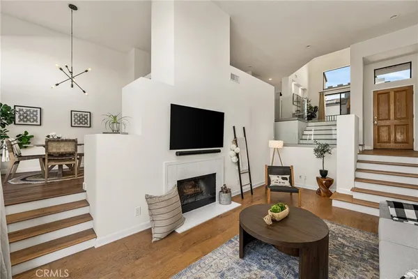 $1,650,000 | 30 Waterway, Unit 43, Irvine, CA 92614