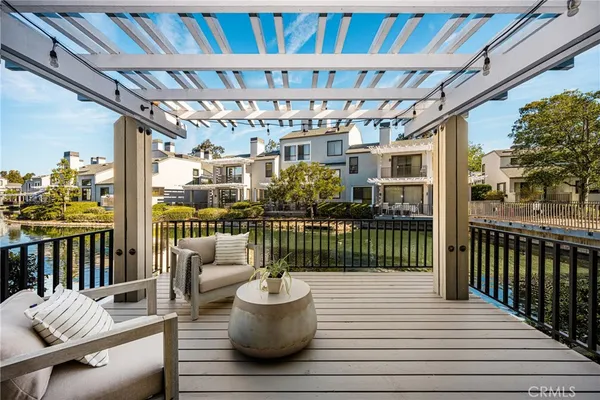 $1,650,000 | 30 Waterway, Unit 43, Irvine, CA 92614