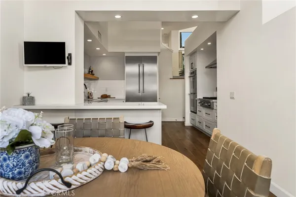 $1,650,000 | 30 Waterway, Unit 43, Irvine, CA 92614