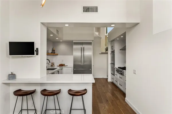 $1,650,000 | 30 Waterway, Unit 43, Irvine, CA 92614