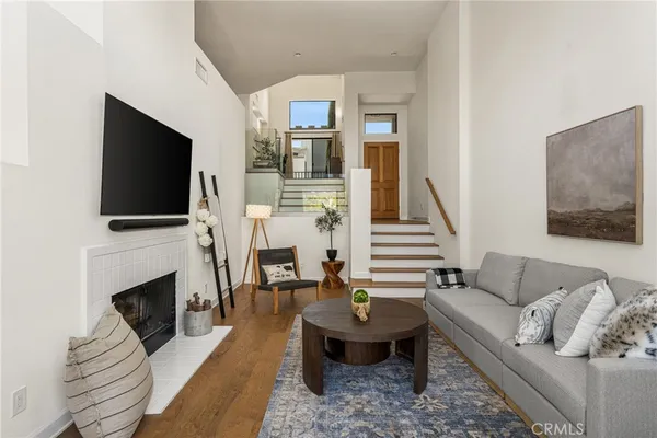 $1,650,000 | 30 Waterway, Unit 43, Irvine, CA 92614