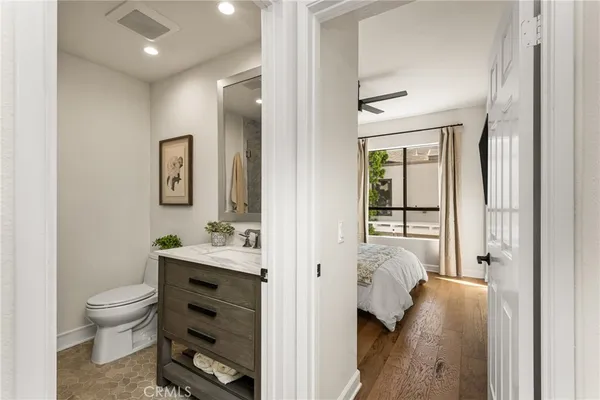 $1,650,000 | 30 Waterway, Unit 43, Irvine, CA 92614