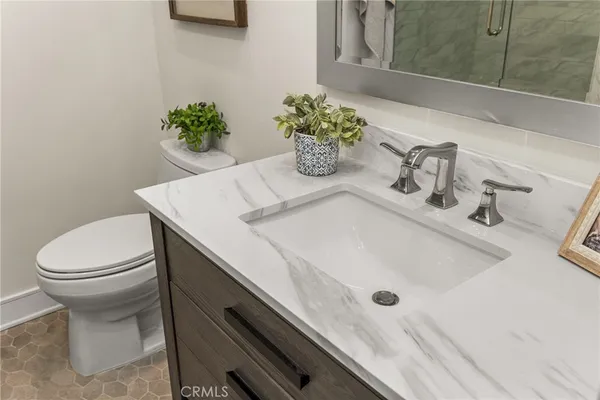 $1,650,000 | 30 Waterway, Unit 43, Irvine, CA 92614