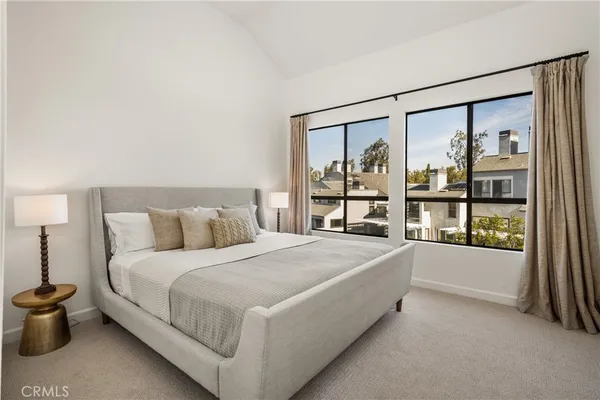 $1,650,000 | 30 Waterway, Unit 43, Irvine, CA 92614