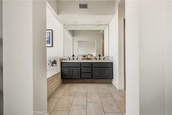 $1,650,000 | 30 Waterway, Unit 43, Irvine, CA 92614