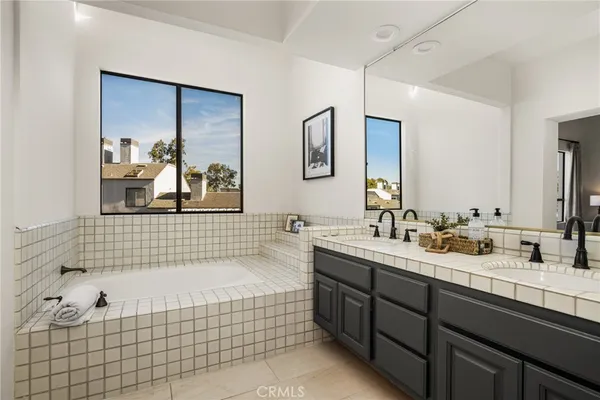 $1,650,000 | 30 Waterway, Unit 43, Irvine, CA 92614