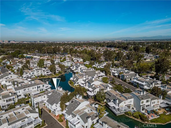 $1,650,000 | 30 Waterway, Unit 43, Irvine, CA 92614