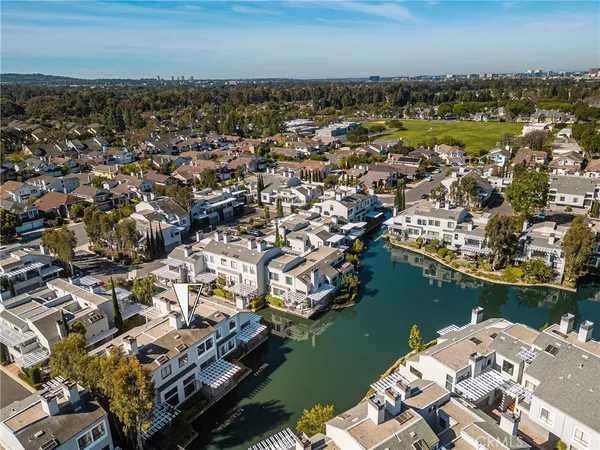 $1,650,000 | 30 Waterway, Unit 43, Irvine, CA 92614