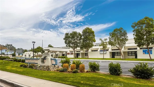 $1,650,000 | 30 Waterway, Unit 43, Irvine, CA 92614