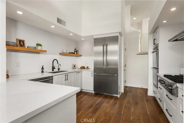 $1,650,000 | 30 Waterway, Unit 43, Irvine, CA 92614