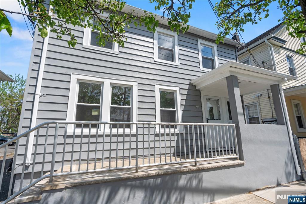 190 Washington Avenue Hackensack, NJ 07601 - Photo 19 of 20 front view of a house