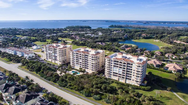 $3,600 | 130 Warsteiner Way, Unit 204, Melbourne Beach, FL 32951