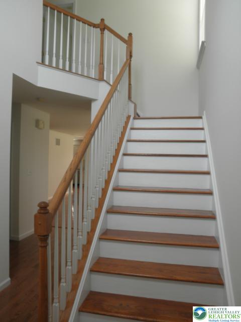 4160 Ross Road Bethlehem, PA 18020 - Photo 6 of 24