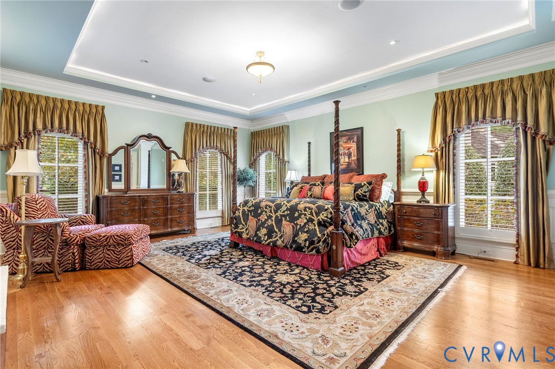 2725 Stonegate Court Midlothian, VA 23113 - Photo 27 of 50 a living room with furniture and a large window