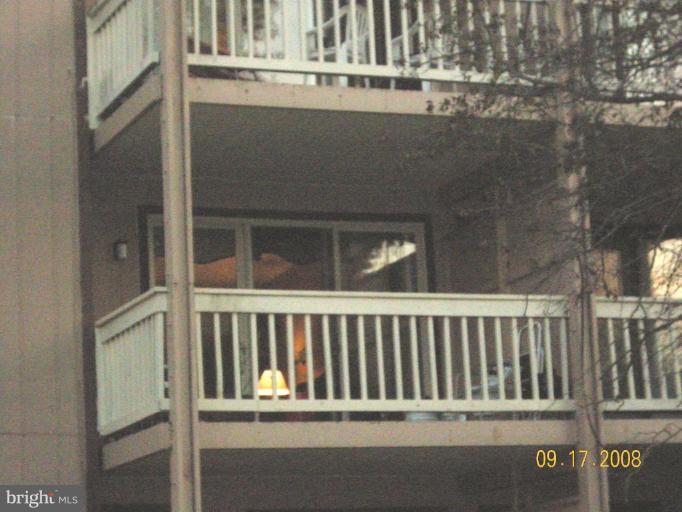 8507 Barrington Court, Unit P Springfield, VA 22152 - Photo 16 of 17 Exterior (Rear)