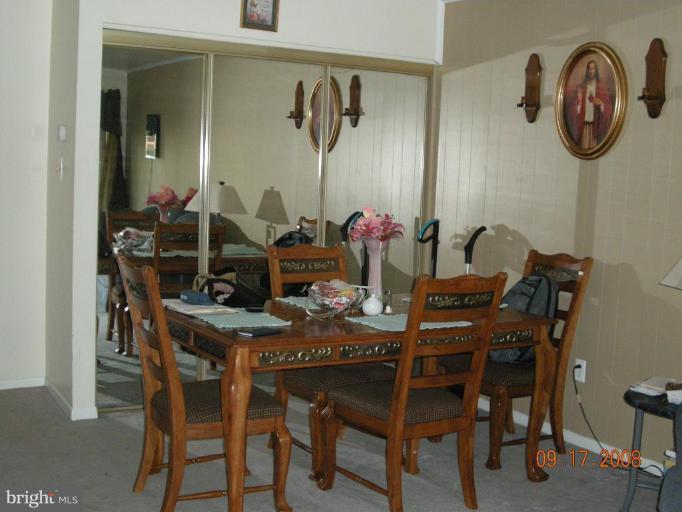 8507 Barrington Court, Unit P Springfield, VA 22152 - Photo 6 of 17 Dining Area