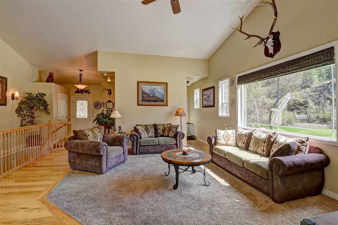 36016 North Milan Elk Road Chattaroy, WA 99003 - Photo 3 of 20 Gallery Image 3