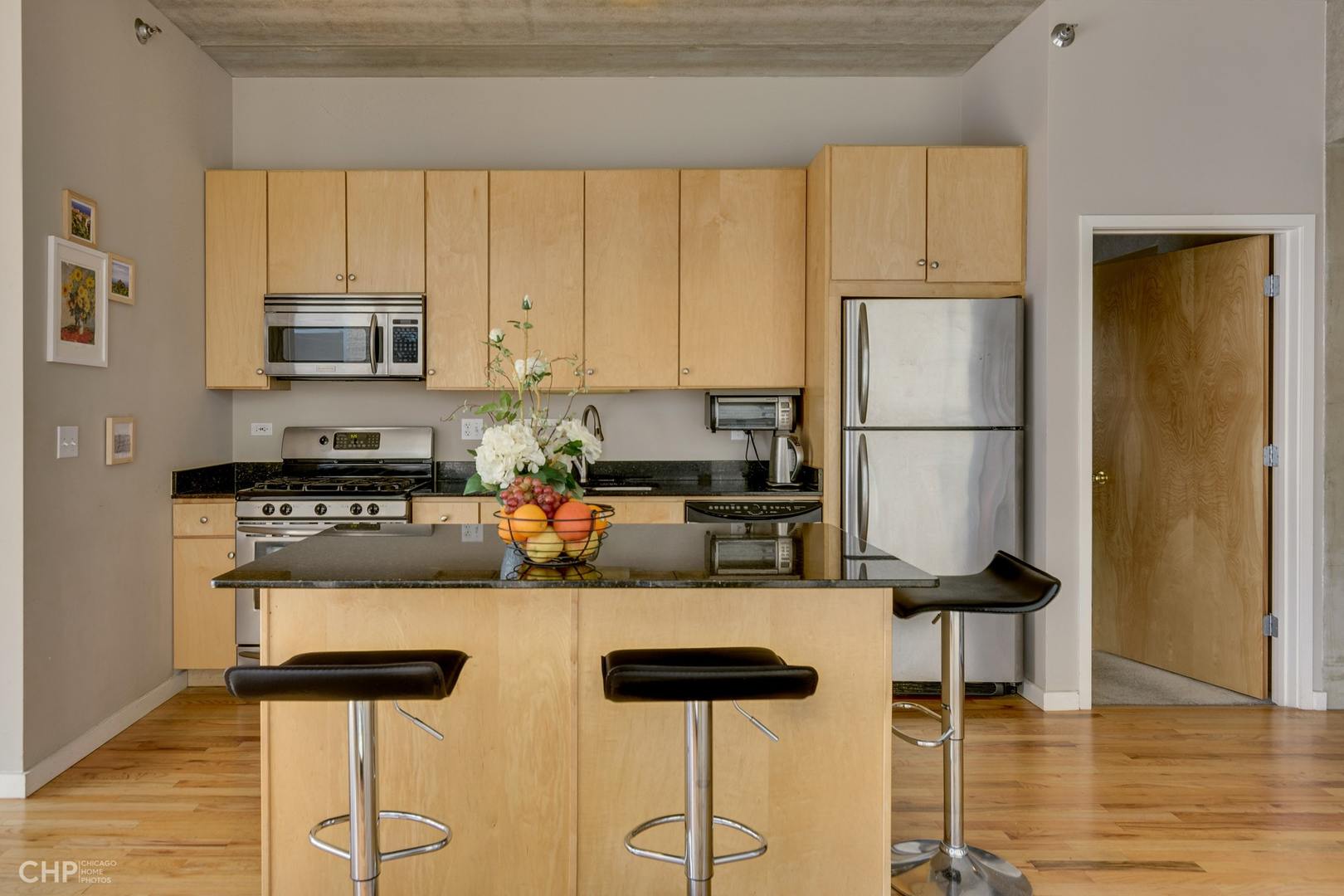 630 North Franklin Street, Unit 511 Chicago, IL 60654 - Photo 4 of 14