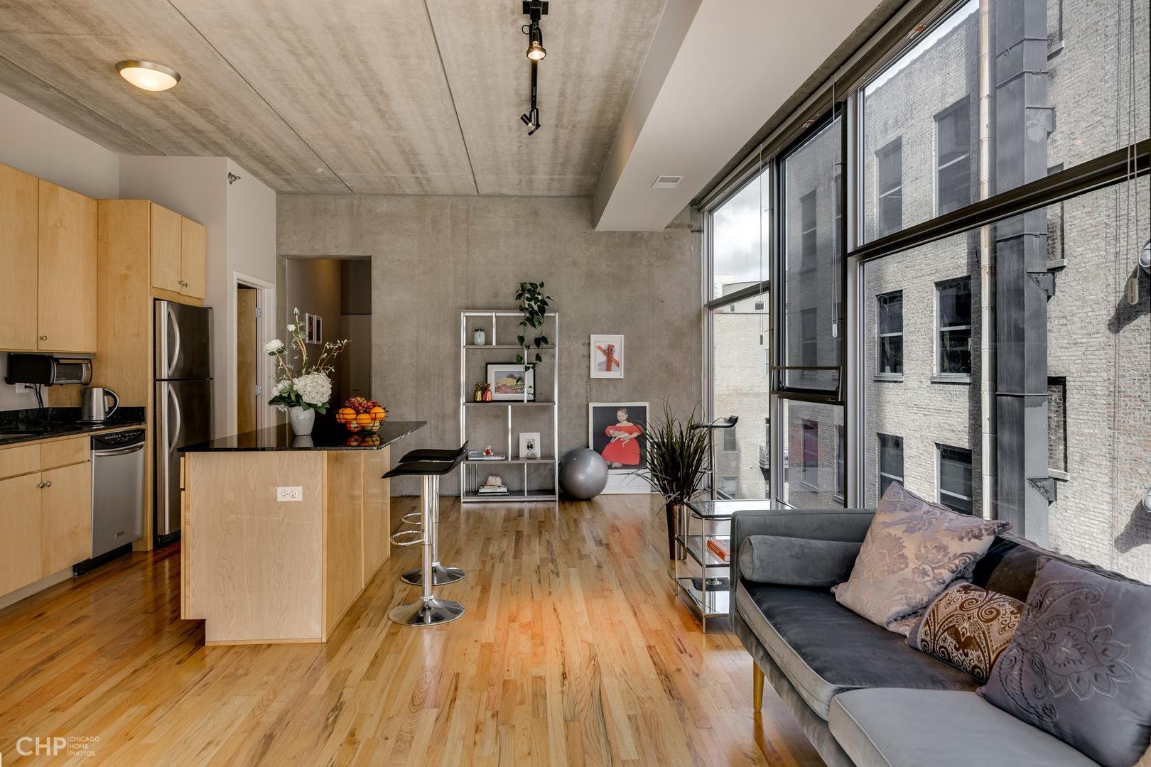 630 North Franklin Street, Unit 511 Chicago, IL 60654 - Photo 5 of 14