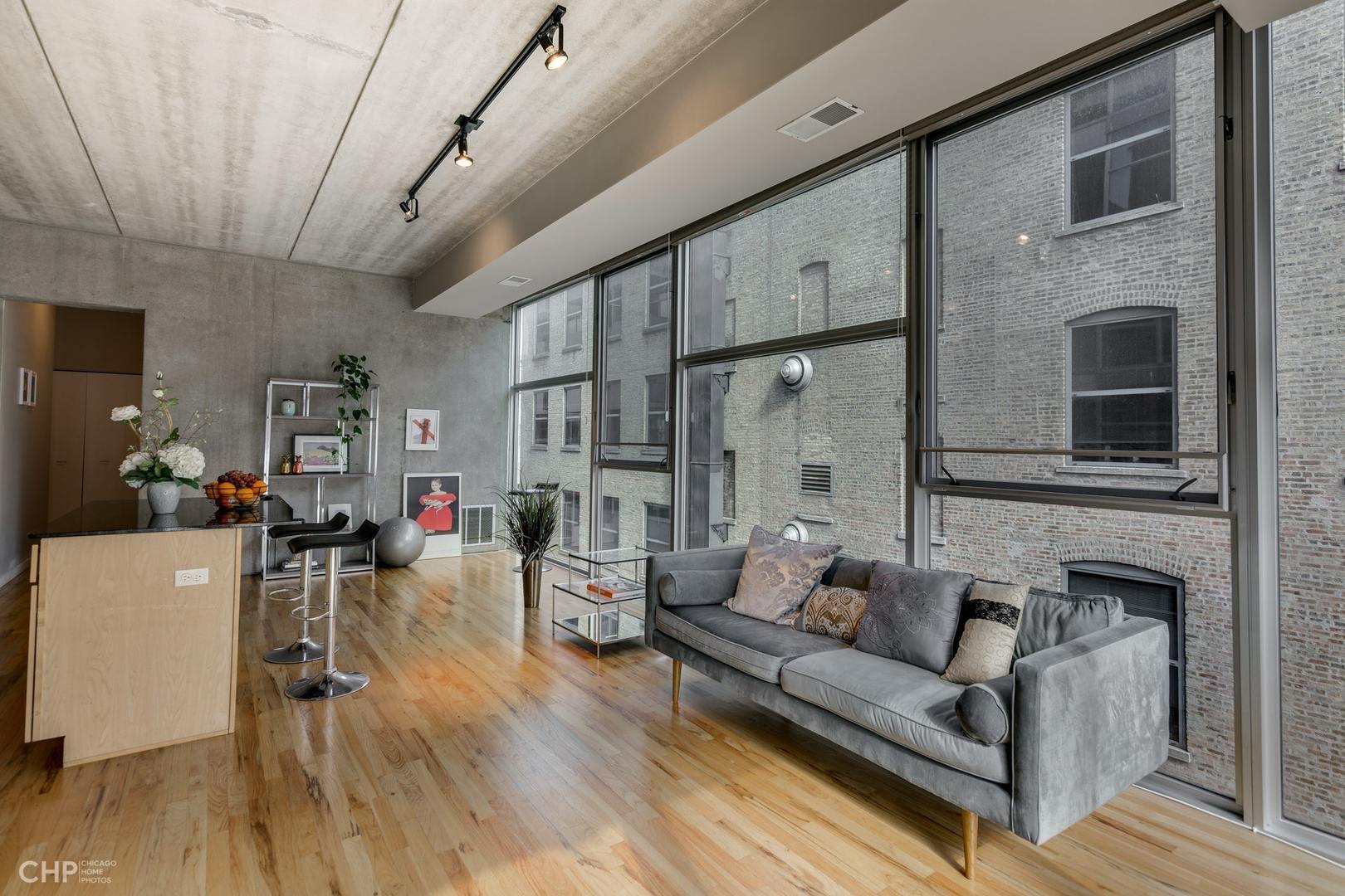 630 North Franklin Street, Unit 511 Chicago, IL 60654 - Photo 6 of 14
